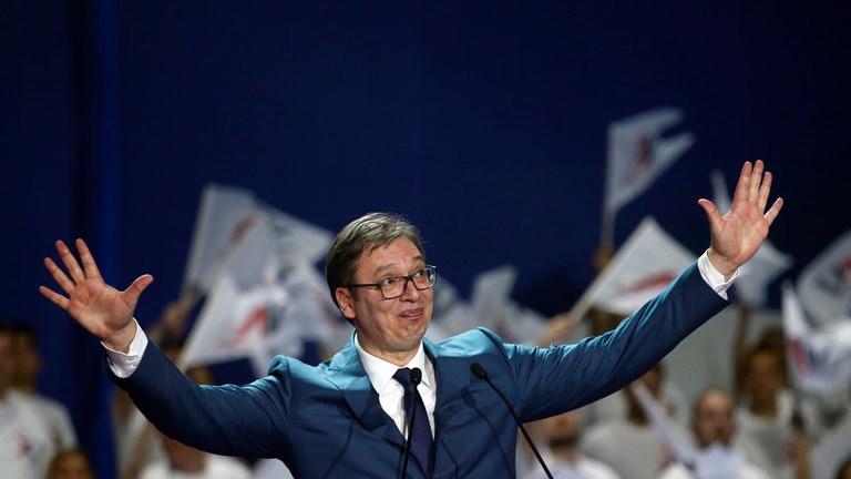 Σερβία: Ο Βούτσιτς πρόεδρος με σαρωτική επικράτηση