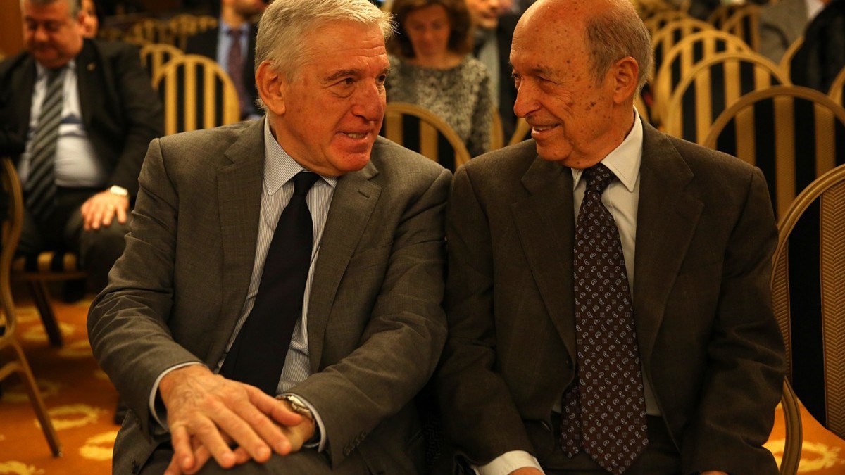 Μπαίνει στο κάδρο των ευθυνών και ο Σημίτης!