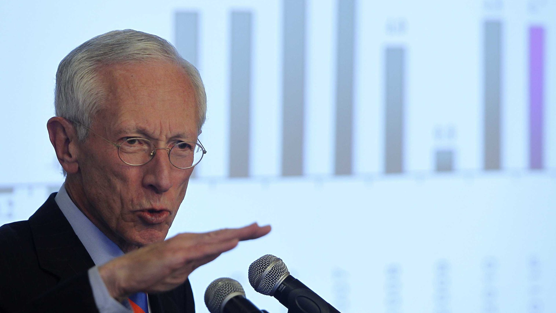 Αντιπρόεδρος Fed: Νίκη της Λεπέν ή του Μελανσόν θα προκαλούσε αναταράξεις στις αγορές