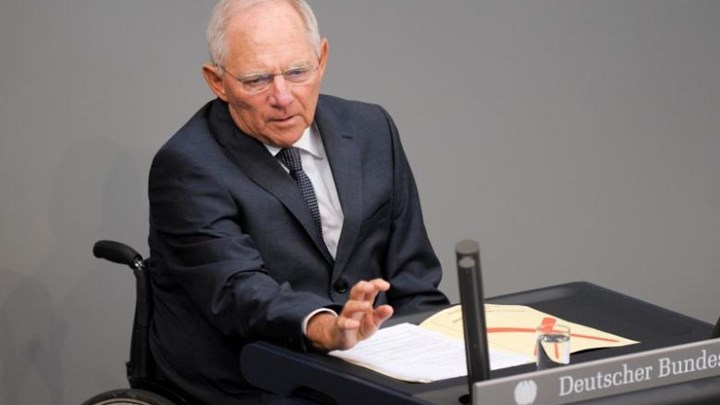 Κλείσιμο της αξιολόγησης και «φρέσκο» χρήμα στις 22 Μαΐου βλέπει ο Σόιμπλε