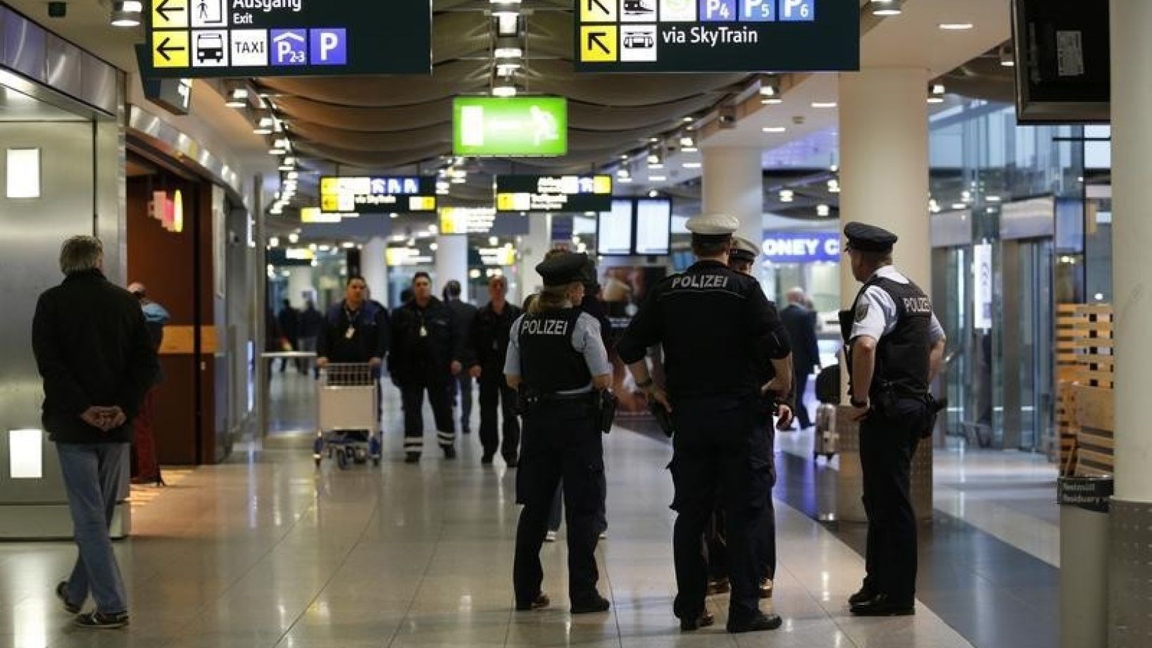 Ευρωπαϊκή Επιτροπή: Πρόταση για εξάμηνη παράταση των εσωτερικών ελέγχων στη ζώνη Σένγκεν