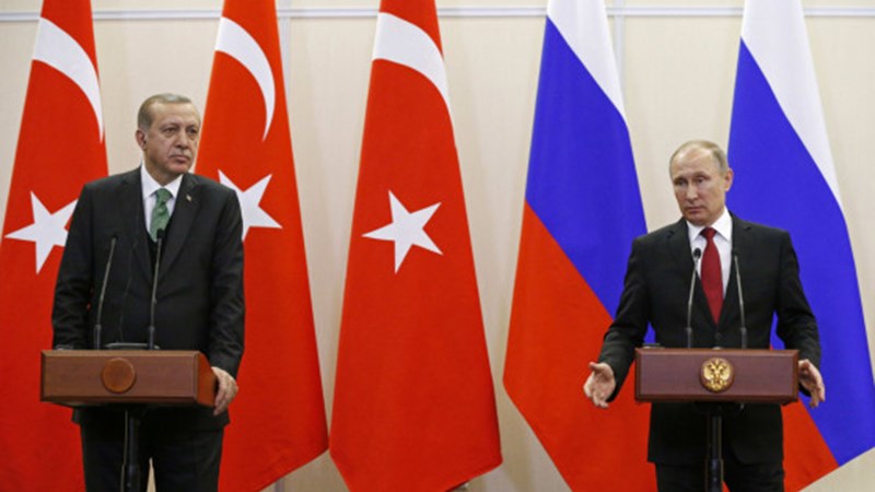 “Κολλάει” η συμφωνία του Ερντογάν με τον Πούτιν για τους S-400