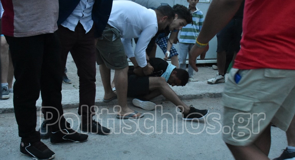 Μαζική τροφική δηλητηρίαση μεταναστών στη Σούδα Χίου – ΒΙΝΤΕΟ