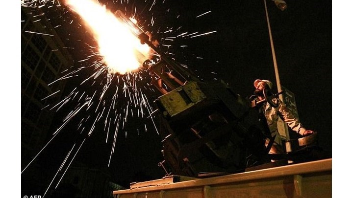 Λιβύη: 141 νεκροί σε επίθεση ενόπλων εναντίον στρατιωτικής βάσης