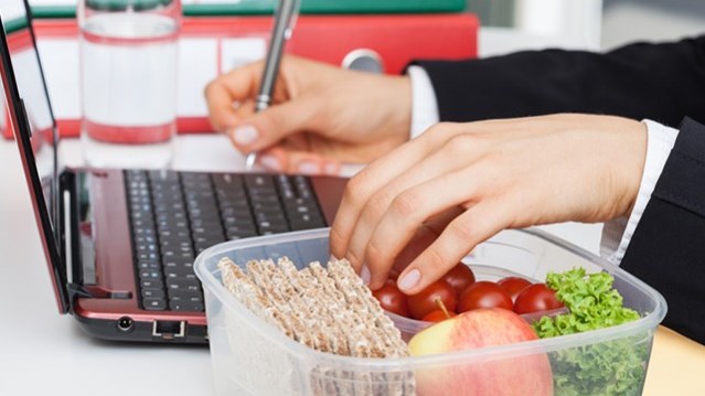 Χάστε βάρος στο γραφείο: 15 πανεύκολα tips