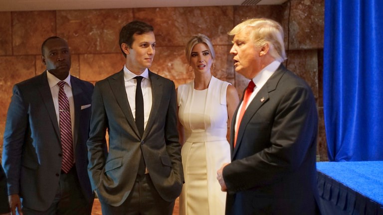 ΗΠΑ: Στο στόχαστρο έρευνας του FBI για επαφές με Ρώσους ο γαμπρός του Τραμπ