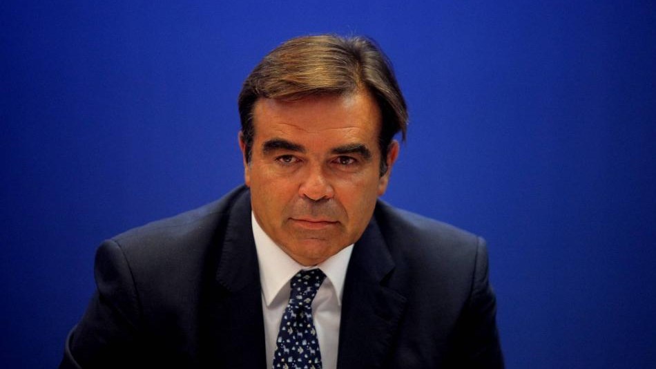 Κομισιόν: «Ευχές για ανάρρωση στον Λουκά Παπαδήμο. Έναν Έλληνα που τίμησε Ελλάδα και Ευρώπη»