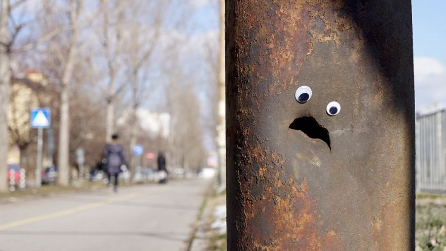 Το street art που δίνει ζωή στις “ρωγμές” της πόλης – ΦΩΤΟ