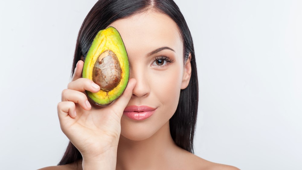 Τρεις σπιτικές μάσκες ομορφιάς με αβοκάντο