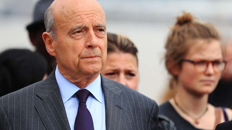 Γαλλία: Ο Αλέν Ζιπέ καλεί σε κινητοποίηση τους ψηφοφόρους της δεξιάς ενόψει του δεύτερου γύρου