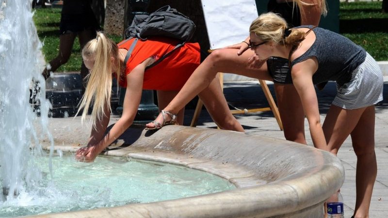 Έρχεται κύμα καύσωνα – Έως 37 βαθμούς Κελσίου τη Δευτέρα
