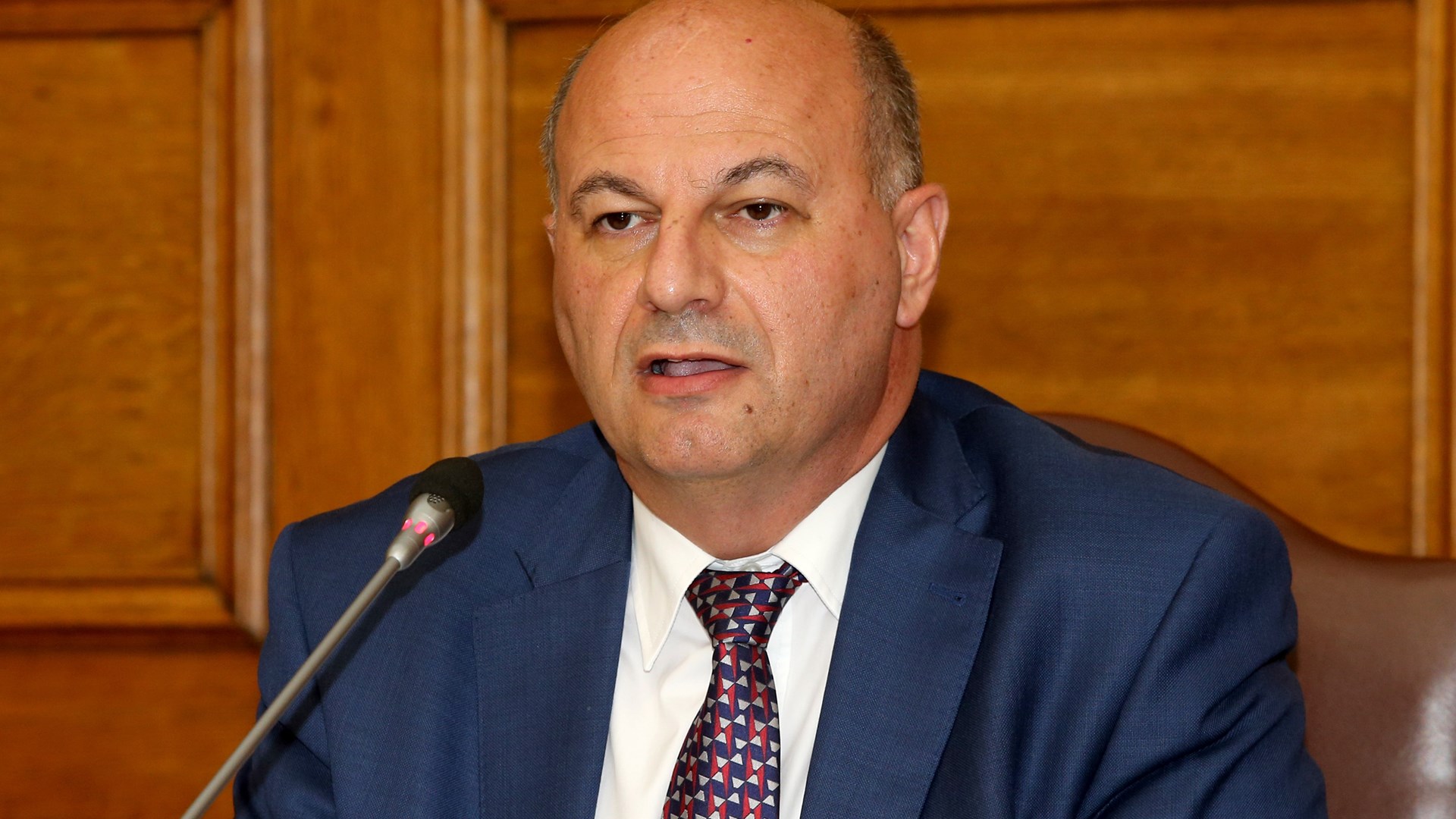 Τσιάρας στον Realfm 97,8: Γιατί διεγράφη από την κοινοβουλευτική ομάδα της ΝΔ η Παπακώστα