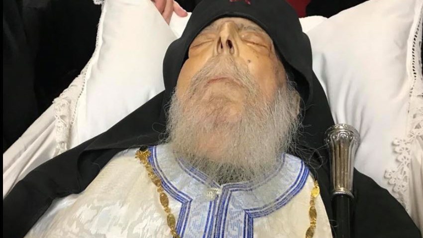 Σε κλίμα οδύνης το τελευταίο αντίο στον Γέροντα Νεκτάριο Βιτάλη – ΦΩΤΟ