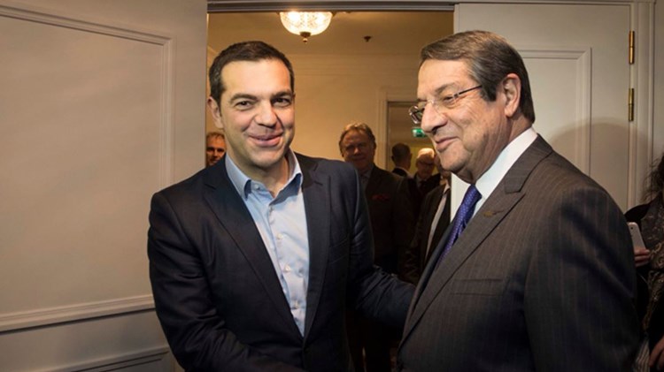 Για τις εξελίξεις στην κυπριακή ΑΟΖ συζήτησαν Τσίπρας – Αναστασιάδης