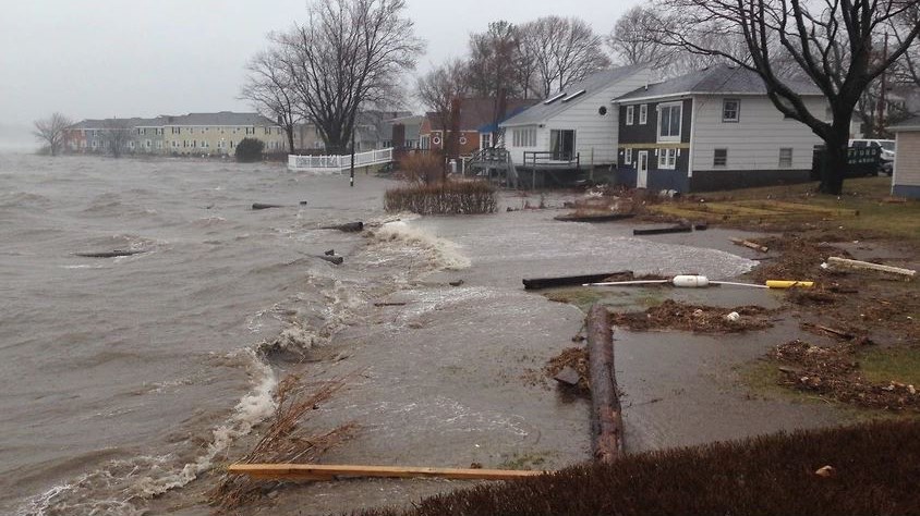 Τουλάχιστον πέντε νεκροί από τη σφοδρή κακοκαιρία που πλήττει τις ΗΠΑ – Ανάμεσα τους δυο παιδιά όταν καταπλακώθηκαν από δέντρα