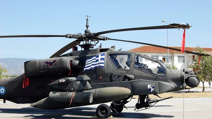 Αναγκαστική προσγείωση ελικοπτέρου “Απάτσι” της Αεροπορίας Στρατού