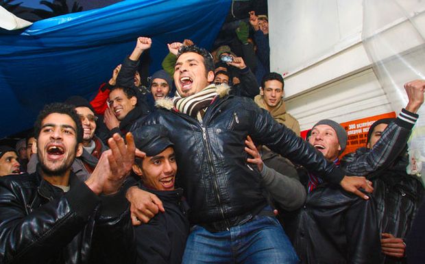 Ξανά στους δρόμους οι μετανάστες της Υπατίας