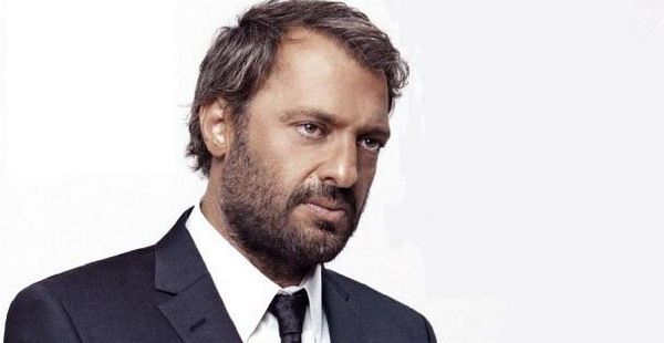 Χ. Φερεντίνος: ”Τα καλύτερα γράφονται στην τουαλέτα”