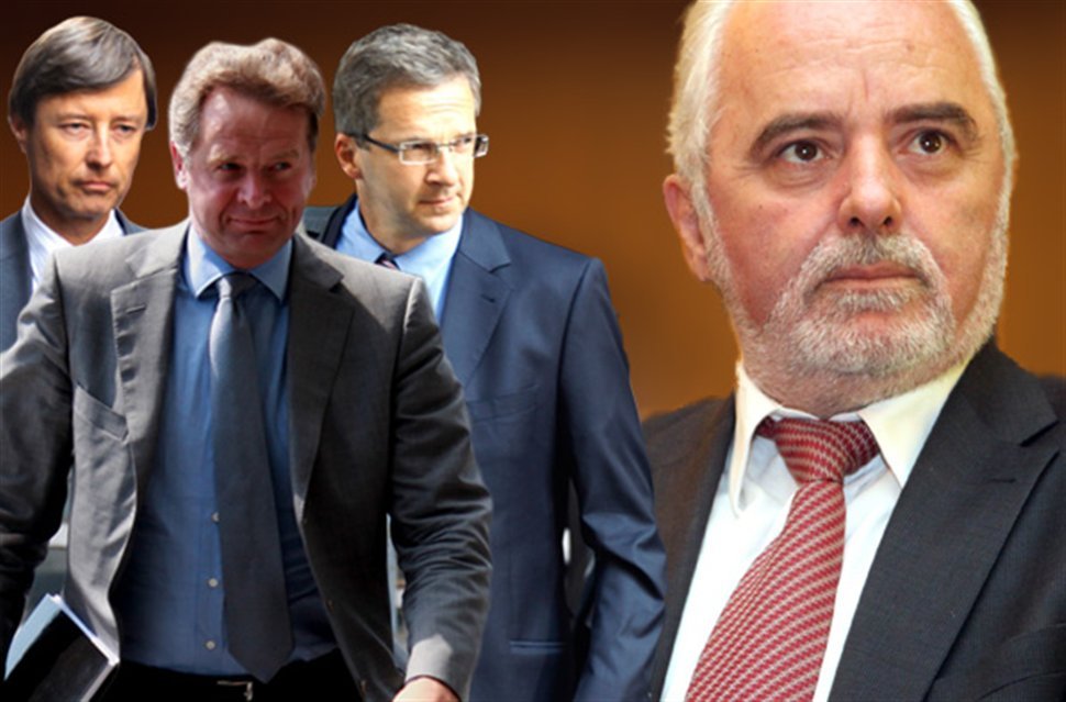 Η Τρόικα έστησε τον Κουτρουμάνη!