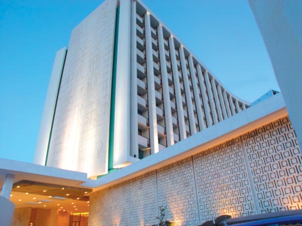 Τρόικα καλεί εισαγγελέα