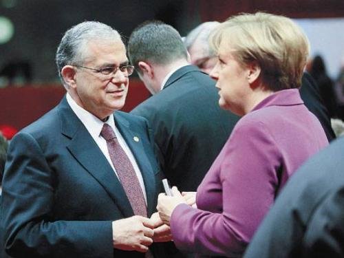 Συμβαίνει τώρα: Τελείωσε η συνάντηση Παπαδήμου-Μέρκελ