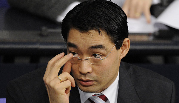 “Τράπεζα Στήριξης” και στο βάθος… επίτροποι.