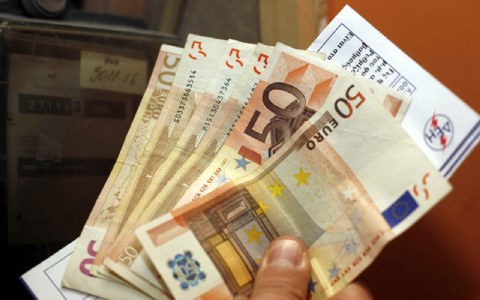 Διαδηλώνουν για το χαράτσι