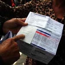 ΤΩΡΑ: Διαμαρτυρία αγροτών στη ΔΕΗ Λαγκαδά