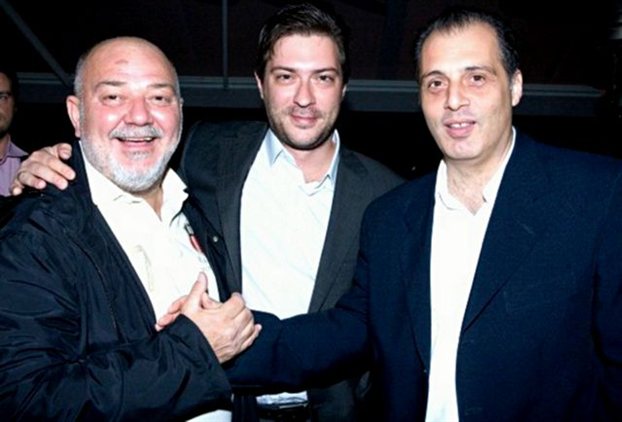 Ερωτήματα δημιουργεί φωτογραφία με τον Βελόπουλο