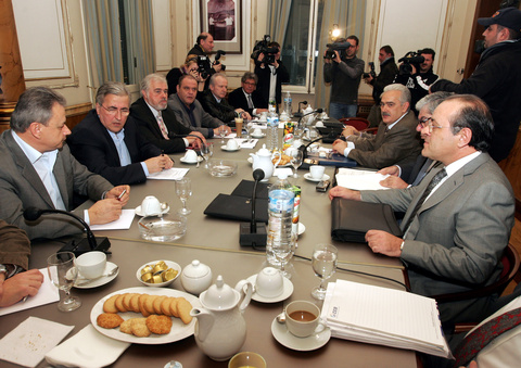 Συνάντηση εταίρων για τα εργασιακά σήμερα