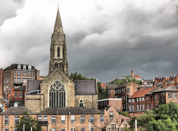 Αγόρασε εκκλησία και την έκανε μπαρ!