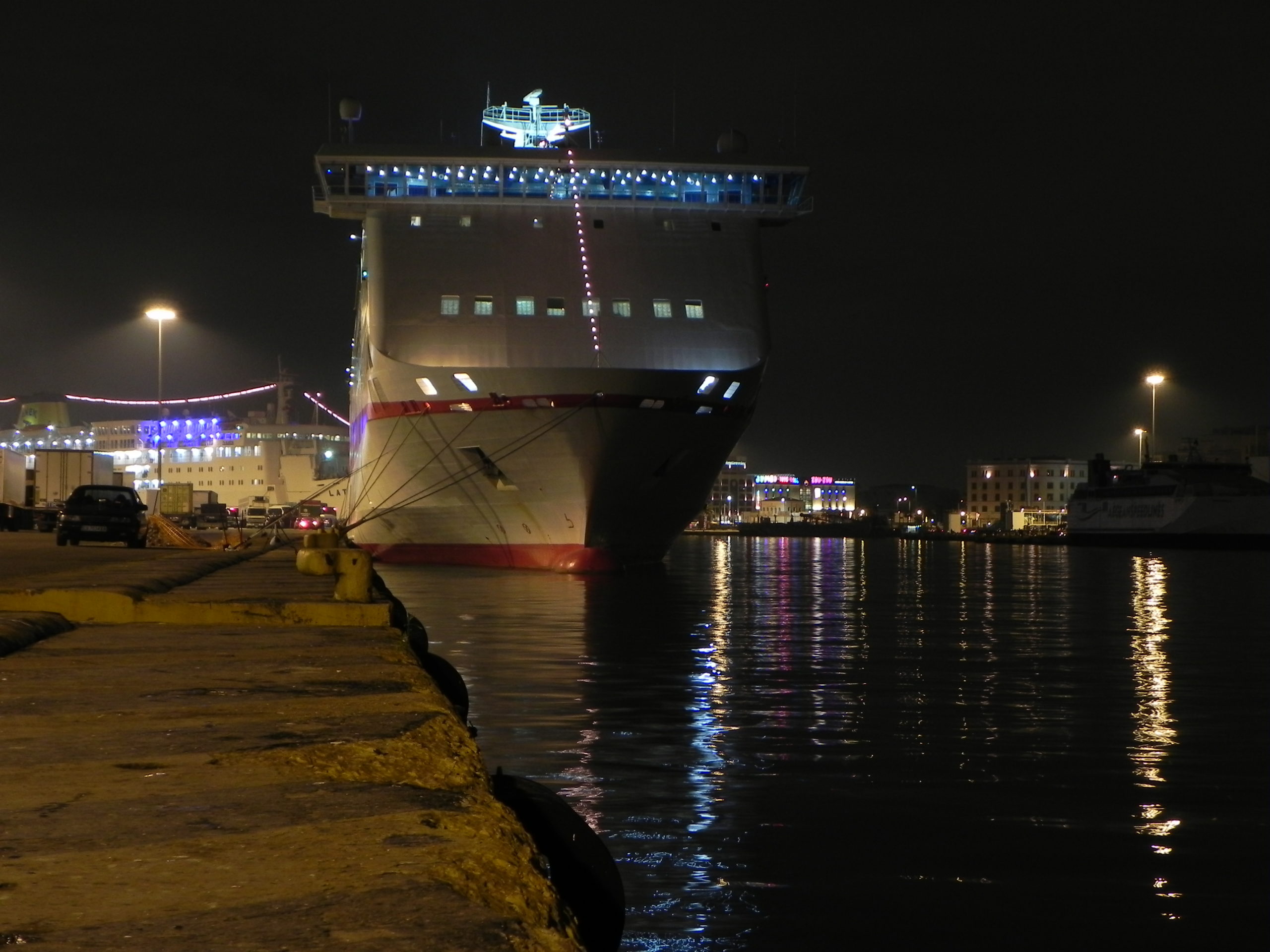 Τα δρομολόγια από το λιμάνι του Πειραιά