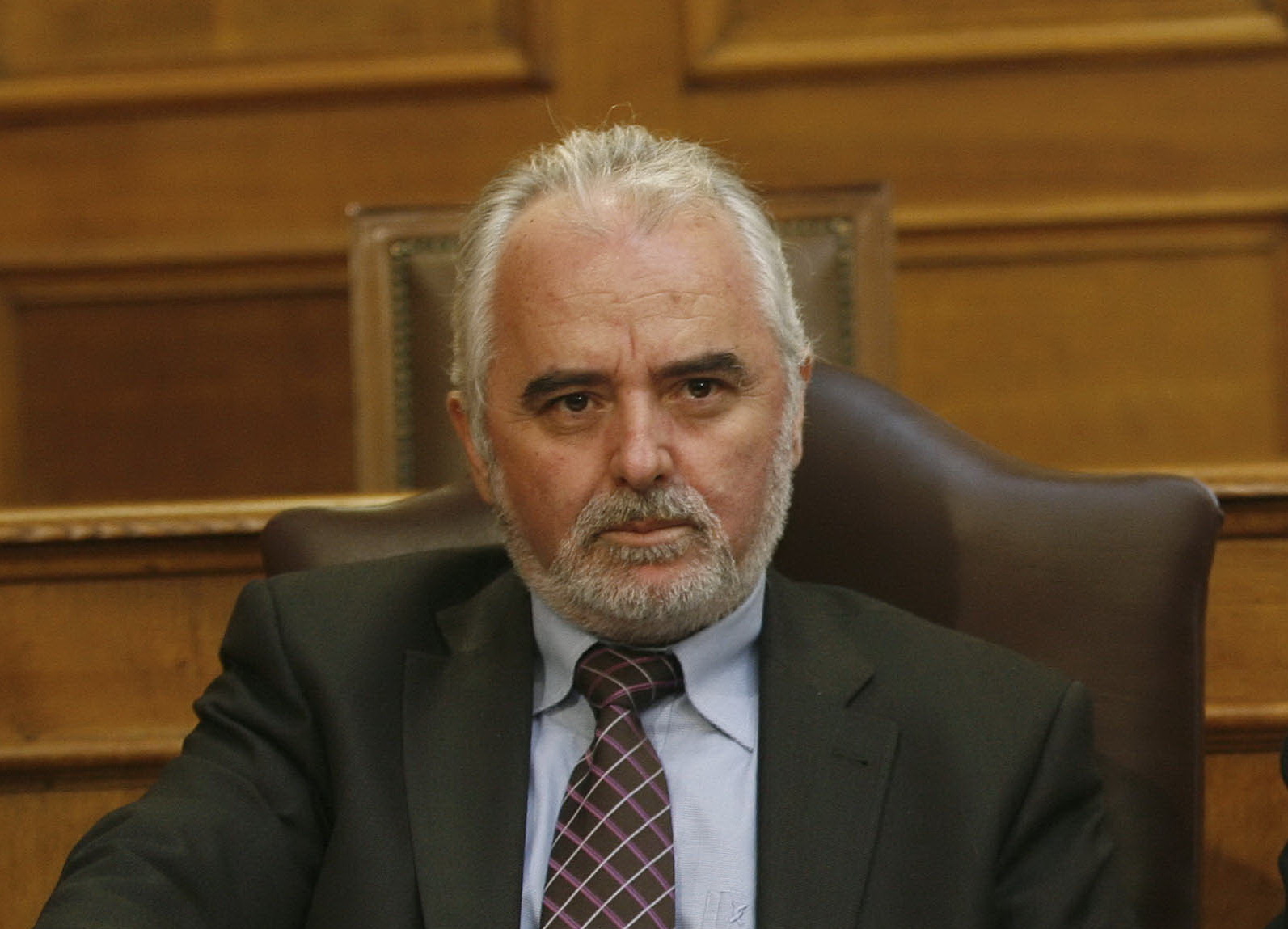 Αναβλήθηκε η συνάντηση του Κουτρουμάνη με την τρόικα