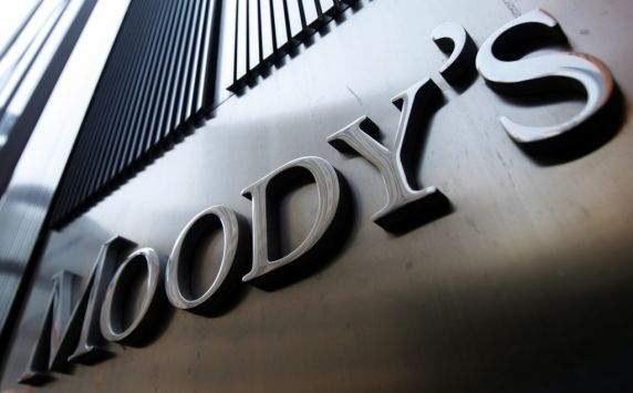 Ξαναχτύπησε η Moody’s