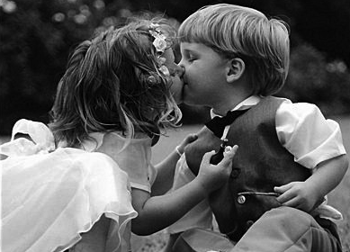 Ποιός λέει πρώτος το “Σ’αγαπώ”; Ο άντρας ή η γυναίκα;