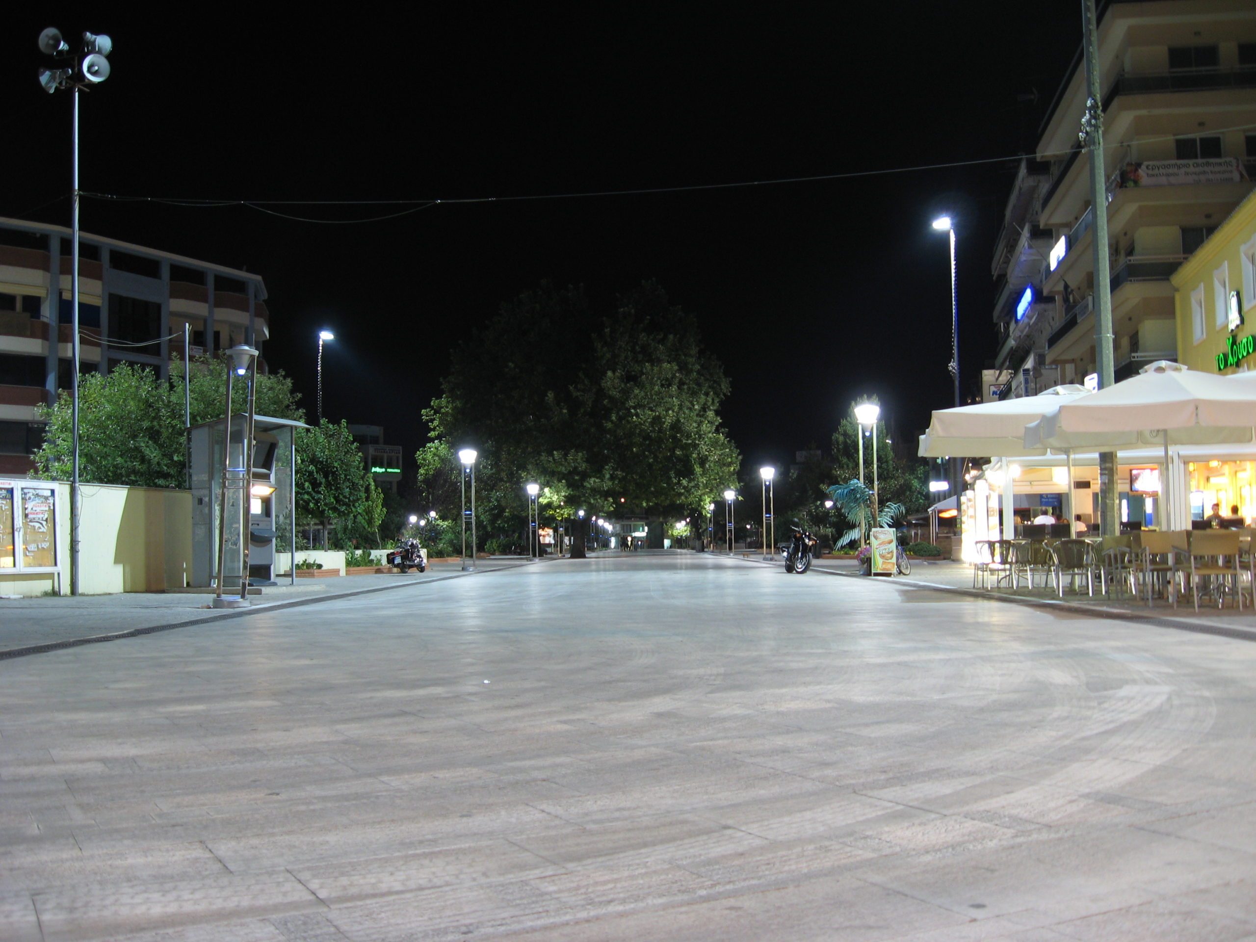 Σε καταφύγιο μετατρέπεται και το Δημαρχείο Κομοτηνής