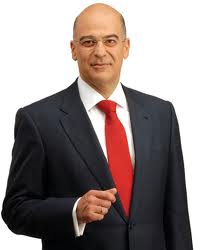 “Μετανάστης” ο Δένδιας