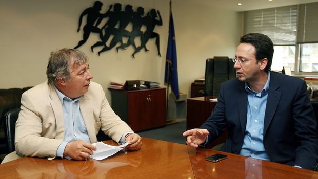 Στα μαχαίρια (ακόμα) ΕΠΟ και Πολιτεία