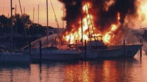 “Θερμή” νύχτα για την Πυροσβεστική Υπηρεσία στην Αττική