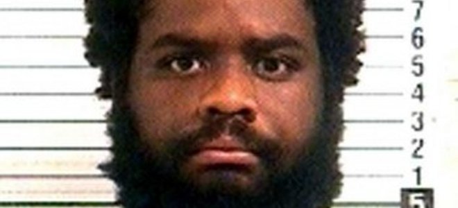 Του άνοιξε το κεφάλι με τσεκούρι και του έφαγε το μάτι