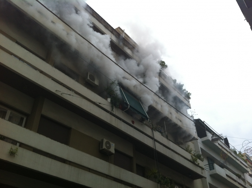 Έσβησαν τη φωτιά στην Πάτρα