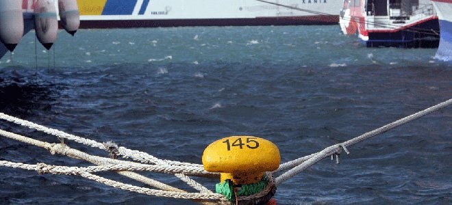 Δεμένα τα πλοία