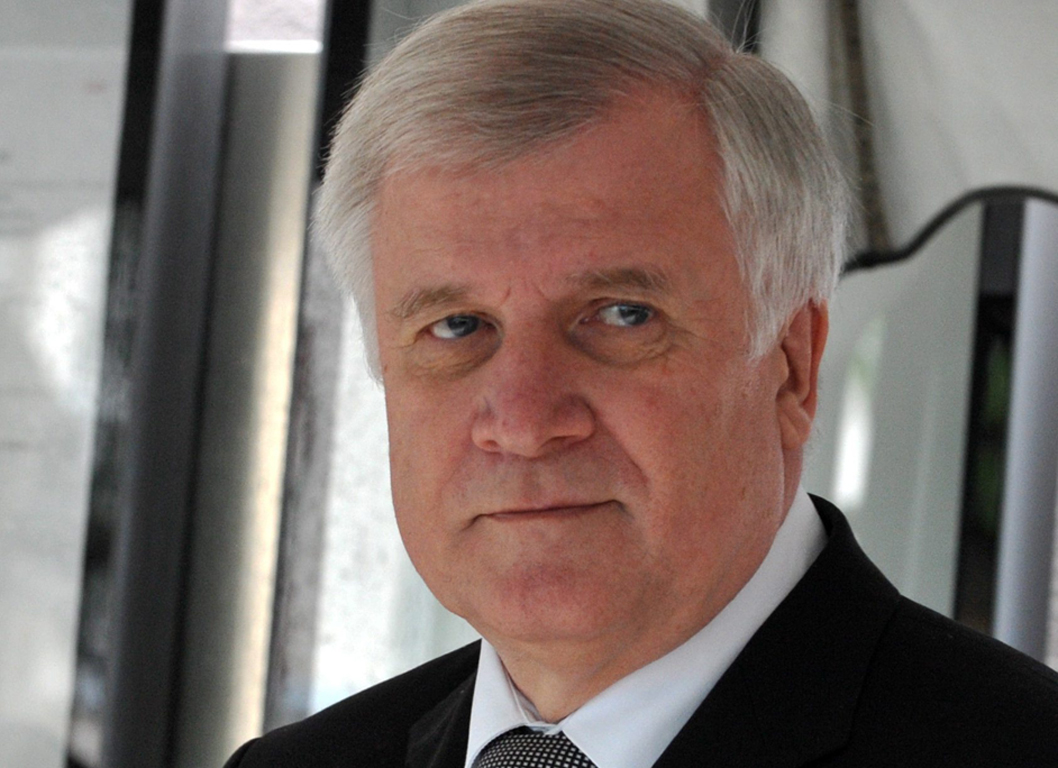 «Ελλάδα, εσύ αποφασίζεις…»