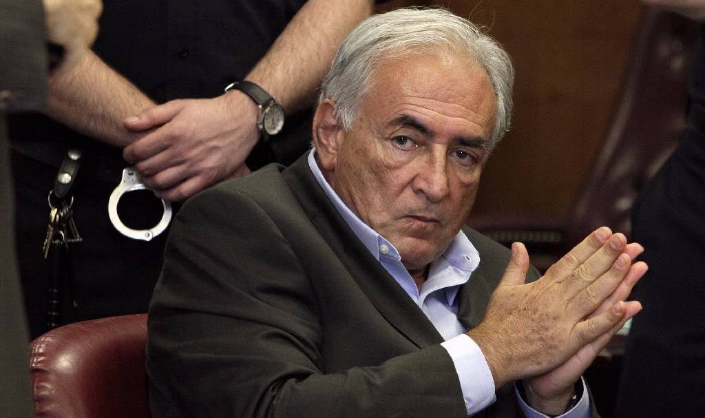 Πάλι μέσα ο Στρος Καν