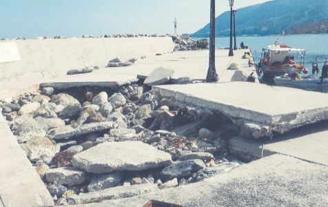 Καταστράφηκε το λιμάνι