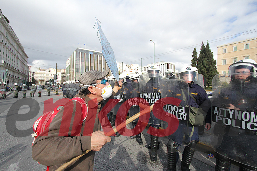 Ο enikos.gr στο Σύνταγμα