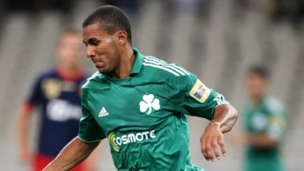 Με φόντο την κορυφή