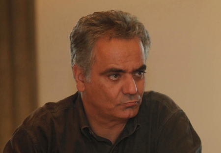 «Η Δημοκρατία στο γύψο»