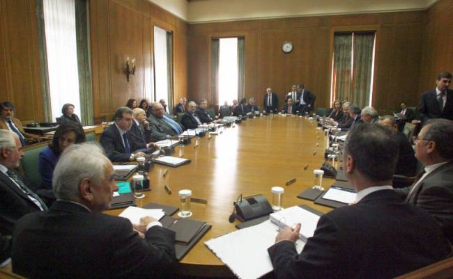 Τώρα – Ξεκίνησε το Υπουργικό