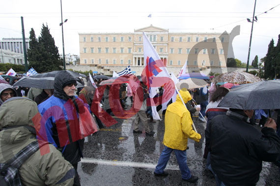 Η πορεία στο Σύνταγμα σε εικόνες